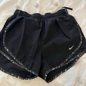 Nike shorts size small